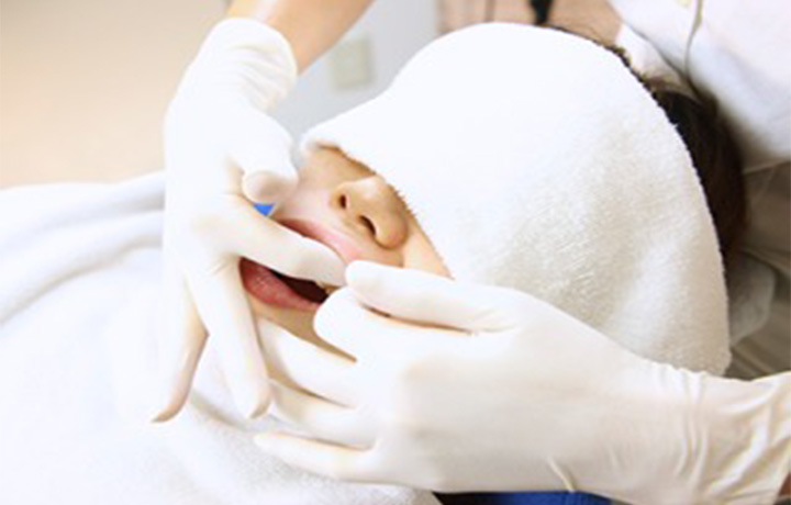 STEP6：ガムマッサージ